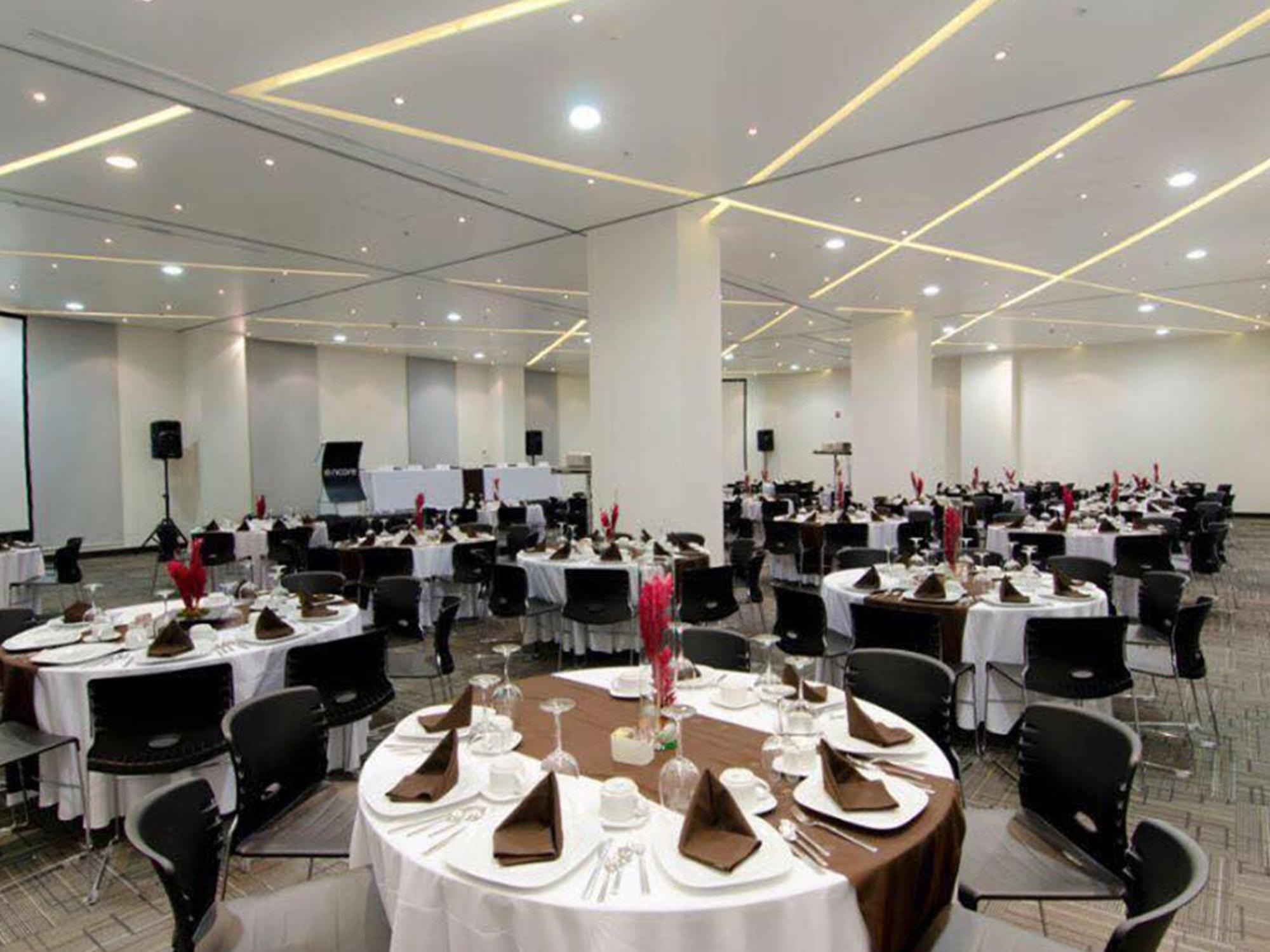 Ramada Encore By Wyndham Aguascalientes Dış mekan fotoğraf